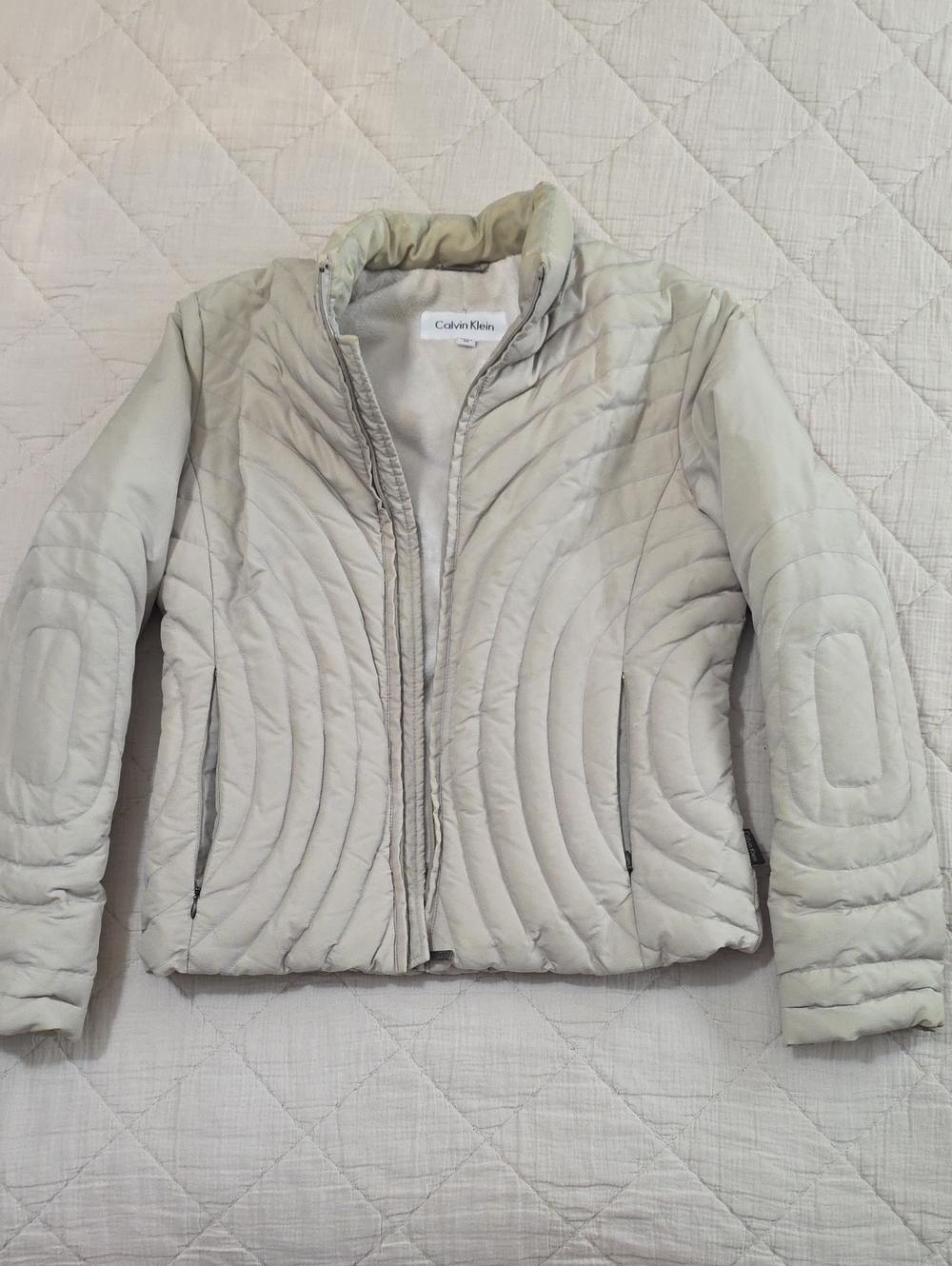Calvin Klein Women's Light Beige Quilted Puffer Jacket
